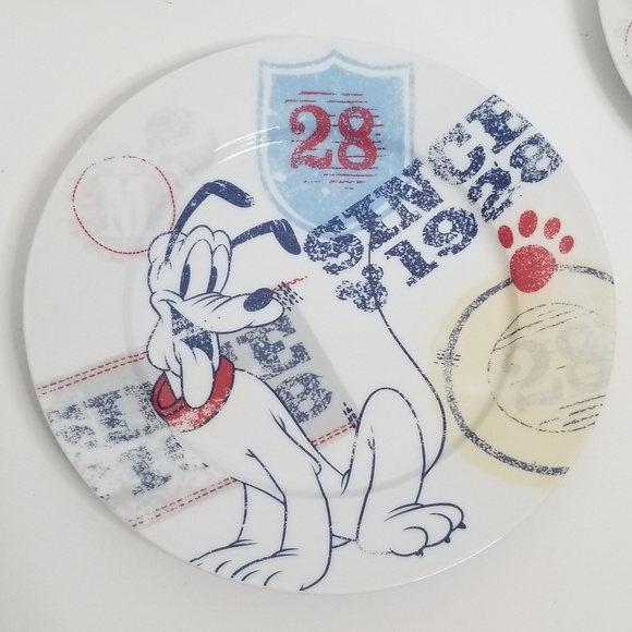 Set of 4 Disney Americana 1928 Plates - Picture 5 of 8